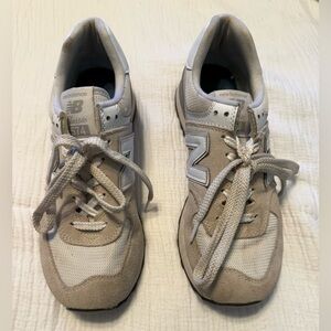New Balance Classic 574 Light Grey Sneakers Size 8